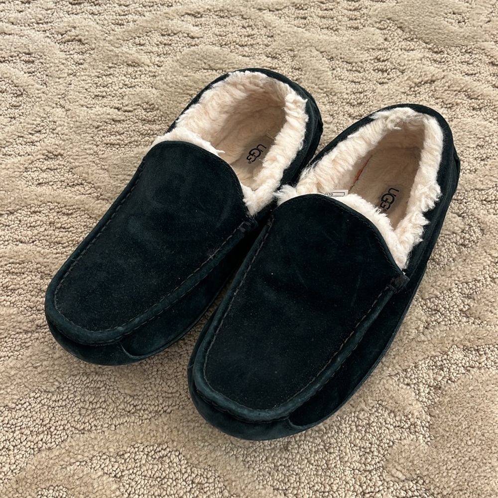 Ugg Ascot Mens Slippers Loafer Size 10 Black Suede Sheepskin Slip On Shoe